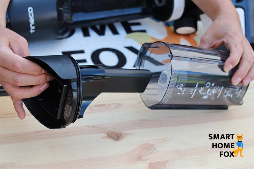 Schmzutzbehälter entleeren